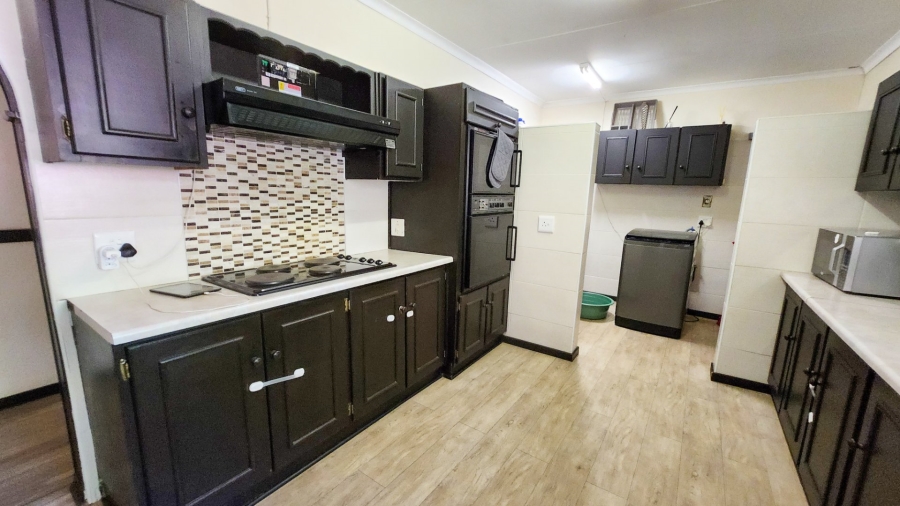 4 Bedroom Property for Sale in Wilkoppies North West
